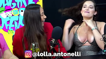 Ela Consegue Medir Seu Pau Com A Boca thumbnail