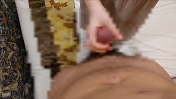 出っ張っているから潰されるんだよ！寸止めちんぽビンタ、金玉叩きで気持ち良い射精を取り上げられてしまった僕