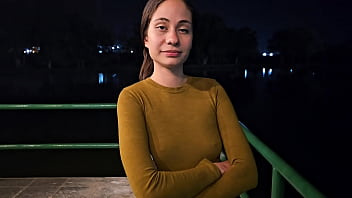 Hablé con una chica extraña y quedamos encontrarnos en mi habitación para ver una película