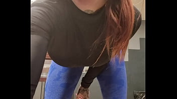 Séance de sport terminé je reste disponible pour des shows tous l après midi