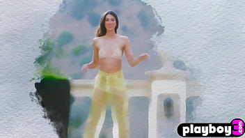 Sexy big ass latin milf showed amazing body after hot striptease