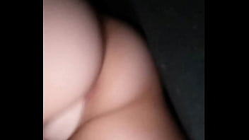 Side chick play time