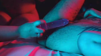 Lesbian scissoring & toes licking