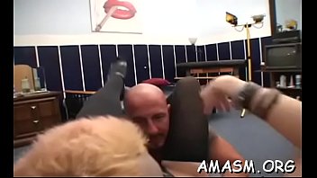 Lusty cutie adores blowjobs