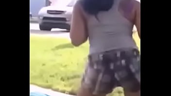 Tierra miller twerk 2