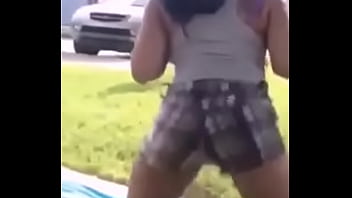 Tierra miller twerk 2