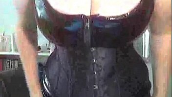 Otoni Ogni Likes To Cosplay Dominatrix thumbnail