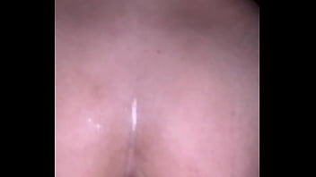 Marido fode esposa plugadinha de 4