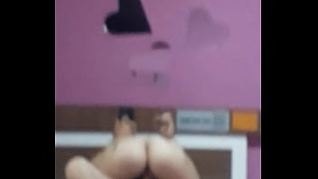 Novinha rabuda no pêlo