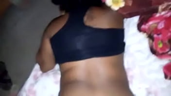 Comendo branquinha morena na roça