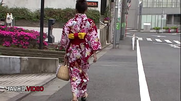 Nozomi's seductive skills unleash wild passion in bed