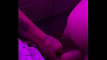 Сводный брат трахает меня