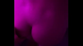 Сводный брат трахает меня