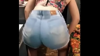 Novinha safada rebolando gostoso amadora gostosa dançando funk cheia de tesão Novinha safada rebolando gostoso amadora gostosa dançando funk cheia de tesão