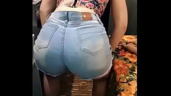 Novinha safada rebolando gostoso amadora gostosa dançando funk cheia de tesão Novinha safada rebolando gostoso amadora gostosa dançando funk cheia de tesão