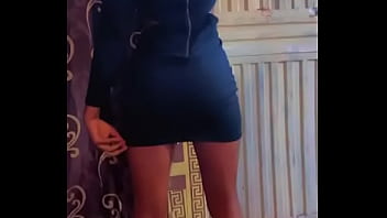 Nigerian girl bella twerking hard on blue short dress