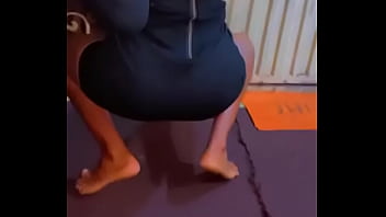 Nigerian girl bella twerking hard on blue short dress