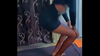 Nigerian girl bella twerking hard on blue short dress