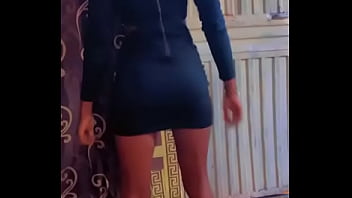Nigerian girl bella twerking hard on blue short dress