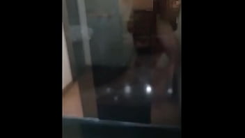 Depois de ser puta nas conversas acabei indo encontrar essa safada e o final vocês ja sabem rola grande e grossa dentro da casada na frente do corno