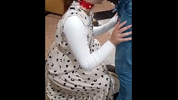 Depois de ser puta nas conversas acabei indo encontrar essa safada e o final vocês ja sabem rola grande e grossa dentro da casada na frente do corno