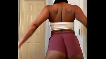 M i tai ass shaking 2