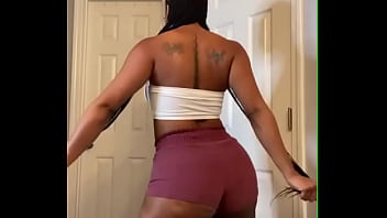 M i tai ass shaking 2