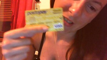 Lo schiavo su skype oggi imparerà a bere la piscia ed a pagare tutti i suoi soldi fino all'ultimo centesimo per far felice la sua mistress Lo schiavo su skype oggi imparerà a bere la piscia ed a pagare tutti i suoi soldi fino all'ultimo centesimo per far felice la sua mistress