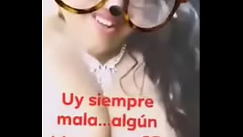 Chica muestra las testas en facebook Chica muestra las testas en facebook
