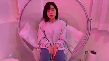 今日もおまんこがムズムズしていたのでおか◯さんが仕事行った後にネチョネチョオナニーしました