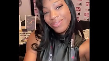 Come say hi visit me today at the idealimagemodel booth #251#avn #danisynclair #avnshow #idealimagemodel