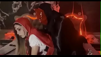 Safada gostosa fode muito e adora banho de porra