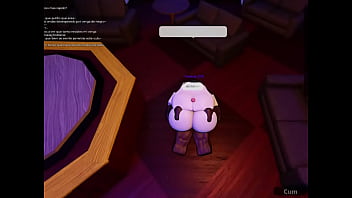 Negro se folla a lindo femboy blanco con culo gordo en roblox