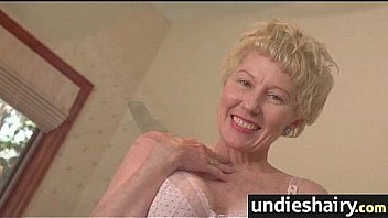 Hairy twat hot teen filled with cum 5