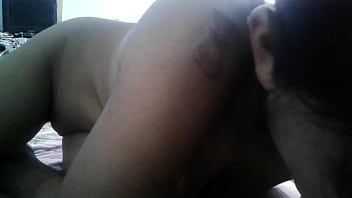 ลีลาการอมควยของเธอทำให้น้ำเงี่ยนพุ่งออกมา