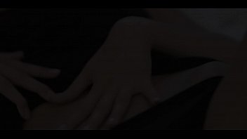 Honey in a kinky solo act