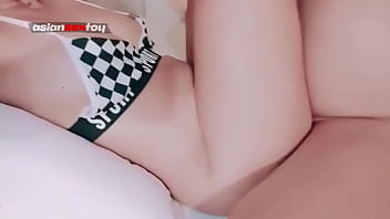 Petite asian cutie sucked and let herself get fucked