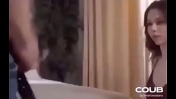 Wey saca guitarra de sus pantalones