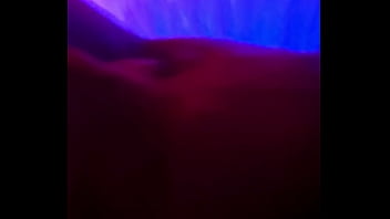 En el hotel con madurita que gime como loca