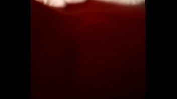 En el hotel con madurita que gime como loca