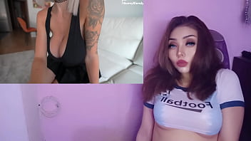 Gemelas compartiendo una misma polla