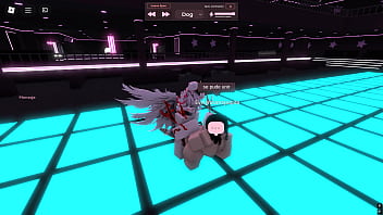 Jugadora de roblox es follada sin parar