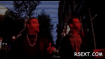 Gal gives blow and handjob