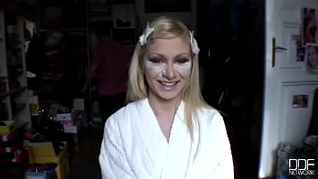 She jams on their joy sticks