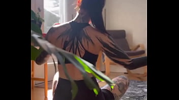 I love waking up in the morning and stretching my asshole