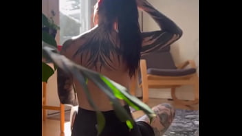 I love waking up in the morning and stretching my asshole