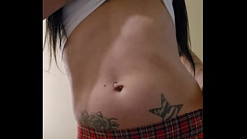 Belle emy angel et ses fesses