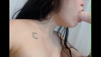 Cute hot girl teach how make good deepthroat