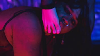 2 sadistic dommes with their perfect feet and furious dildos