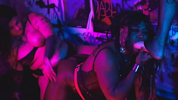 2 sadistic dommes with their perfect feet and furious dildos